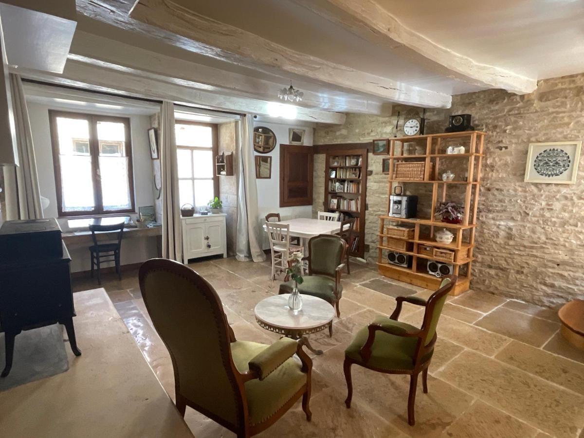 Willa Rue De La Tour Du Pin Fontaine-Française Zewnętrze zdjęcie
