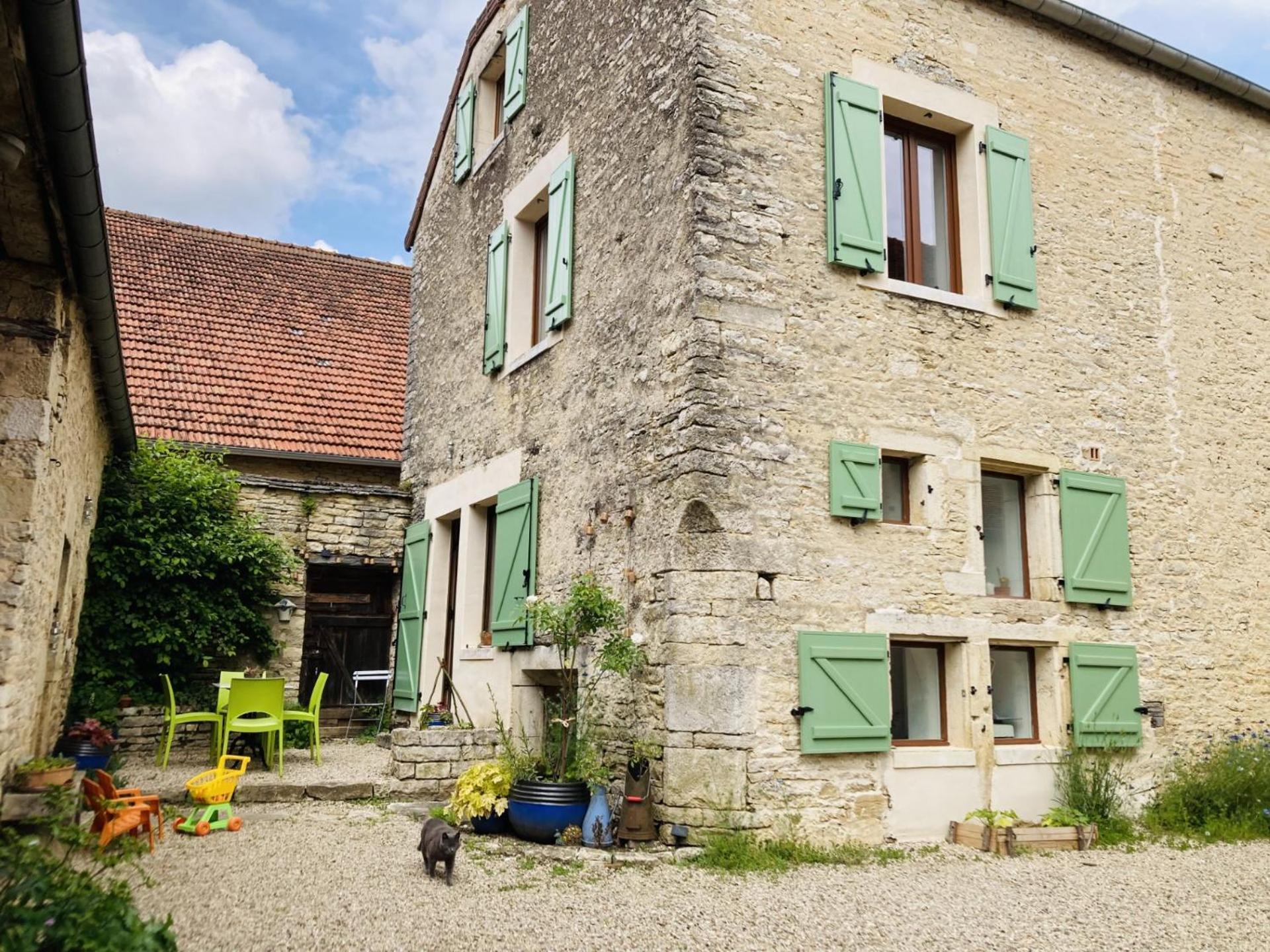 Willa Rue De La Tour Du Pin Fontaine-Française Zewnętrze zdjęcie